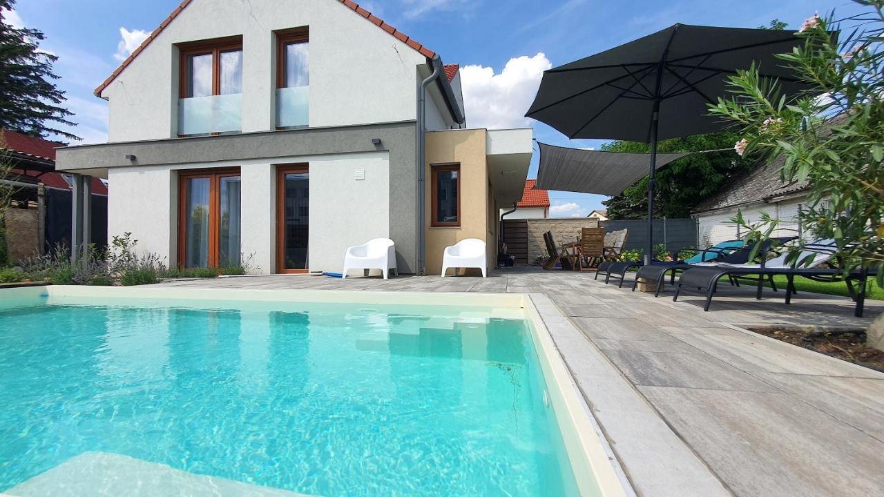 Velence Lakeside Pool House Exteriör bild